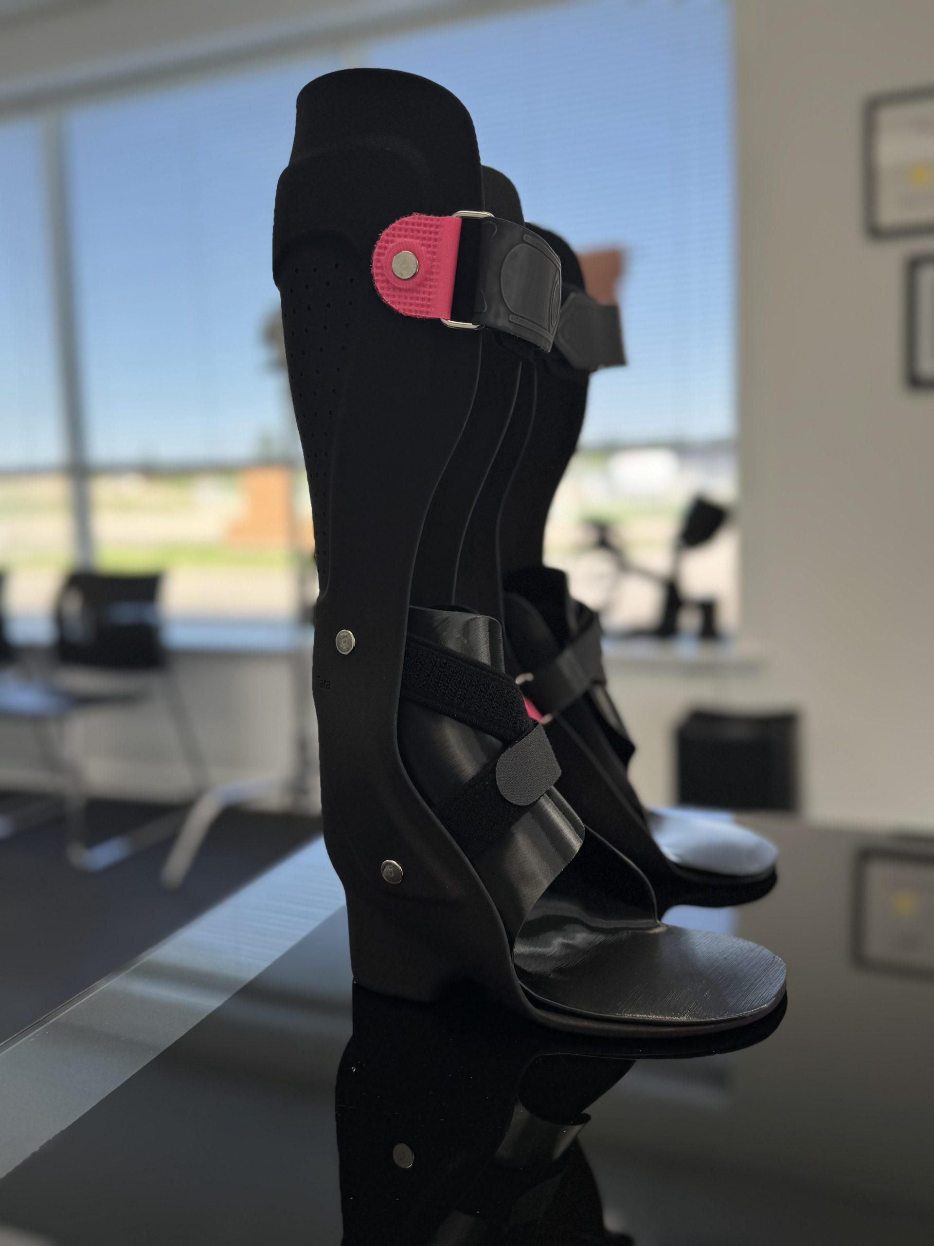 Spastic hemiparesis_ Spasticity_pigeon toed_ equino varus_custom bracing_Wingtek_Brace_orthotic